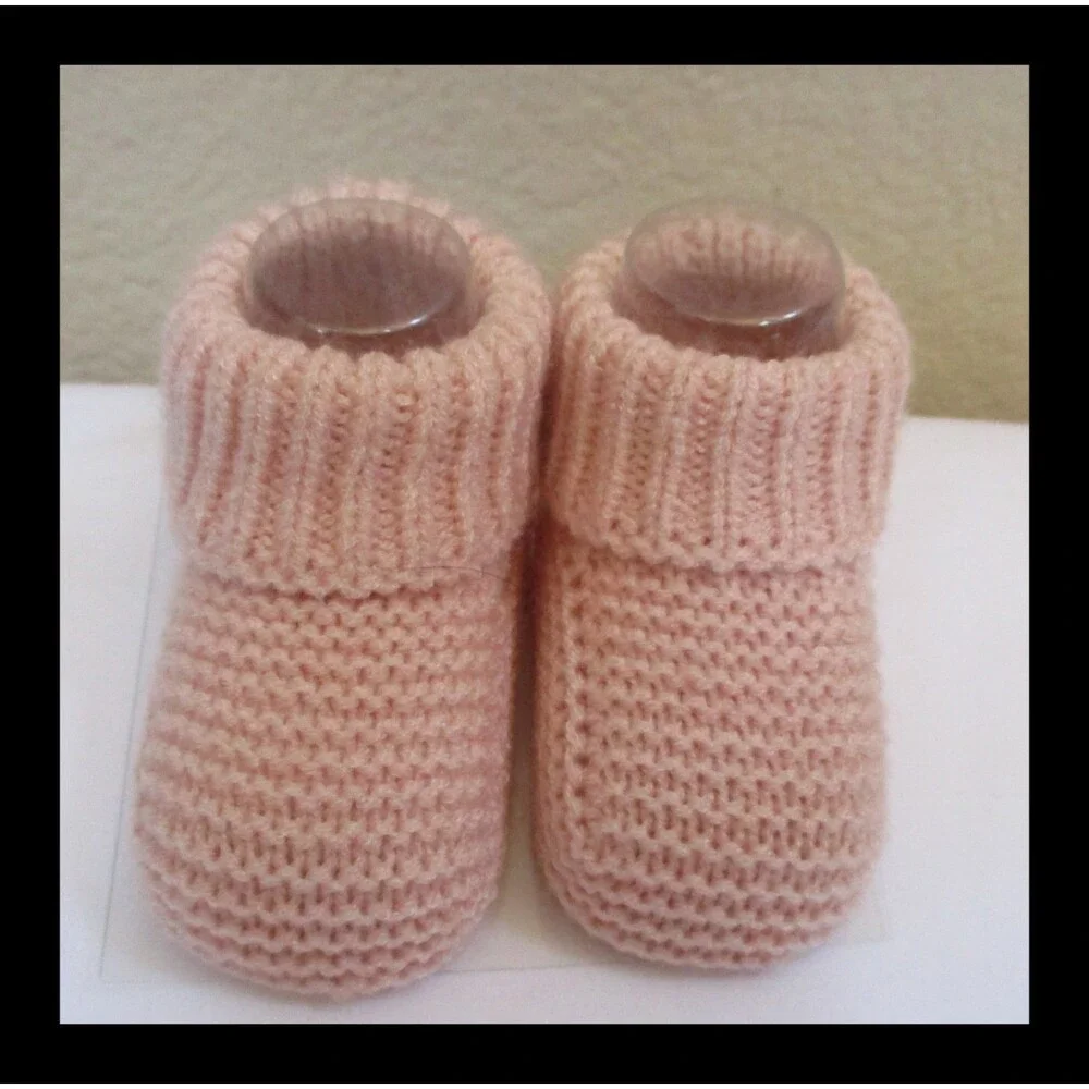 Pink Knit Baby Booties Newborn NEW